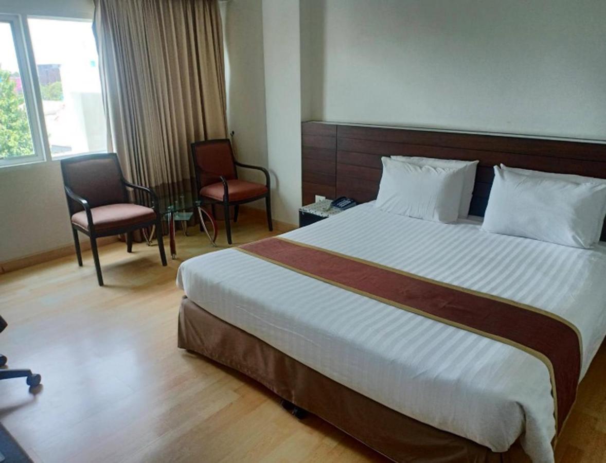 V Verve Service Apartment Hotel Chachoengsao Zewnętrze zdjęcie